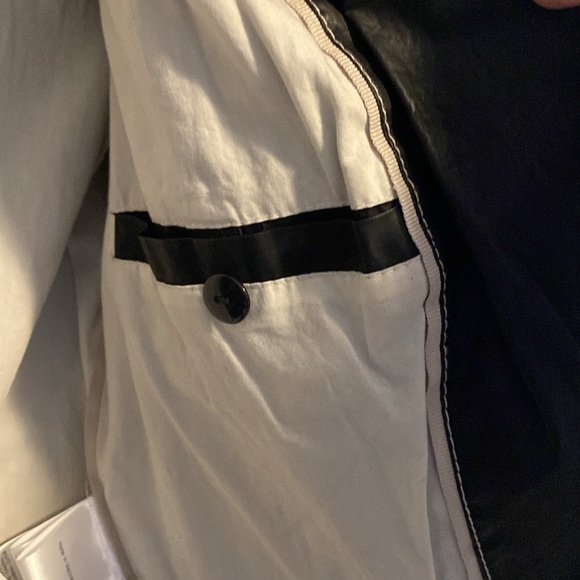 Betty Barley jacket. - Picture 10 of 11